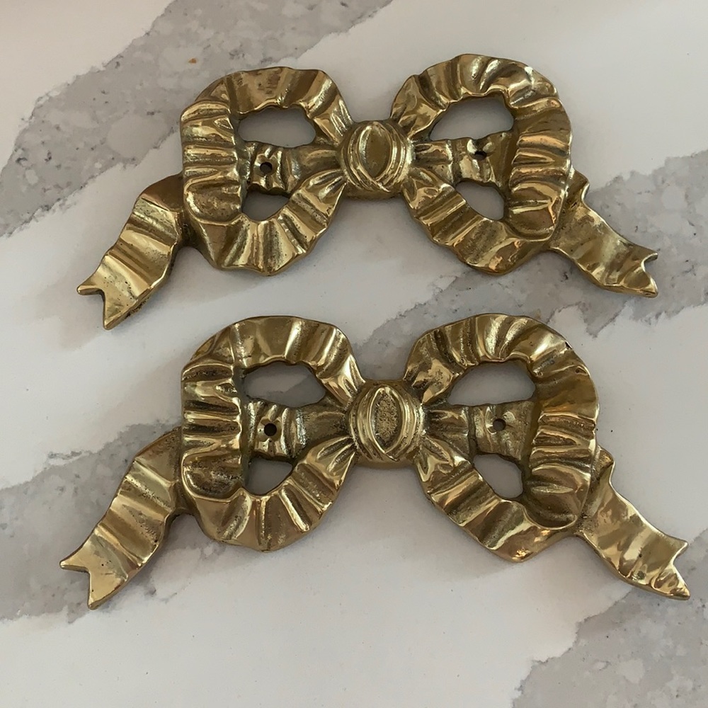 - Vintage Brass bow set of two